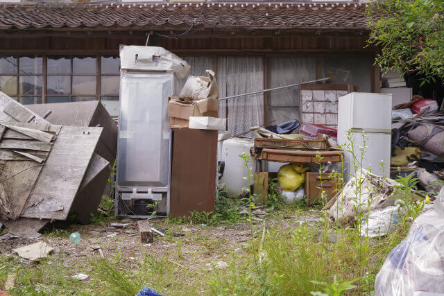 片付け後のハウスクリーニングなど対応可能な専門サービスの活用